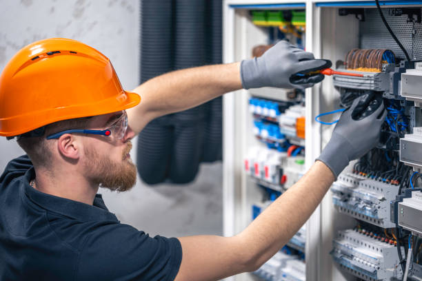 Best Circuit Breaker Repair  in Vernon, AL